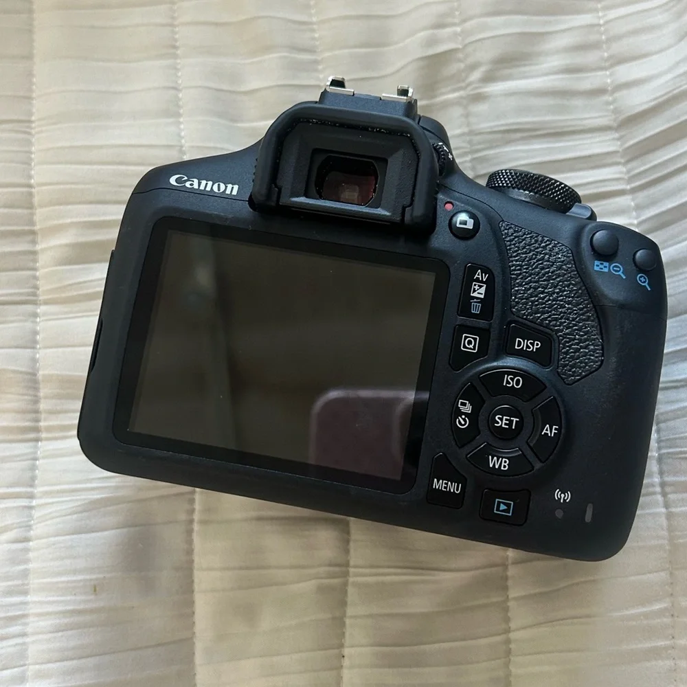 Canon EOS Rebel T7 Black with Lens Kit